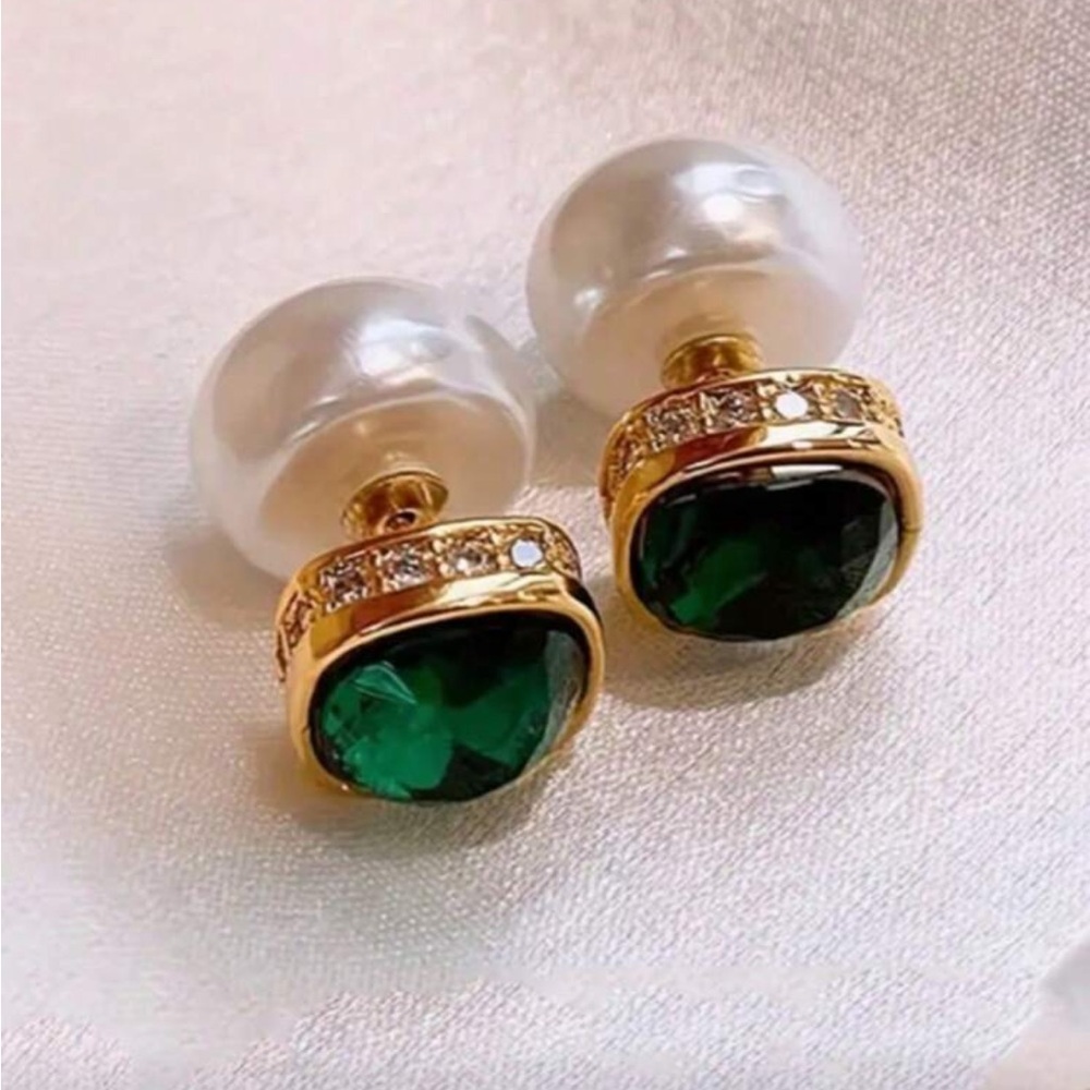 BRAND NEW ⭐️ Front & Back Emerald Crystal Pearl Stud Earrings Elegant Versatile